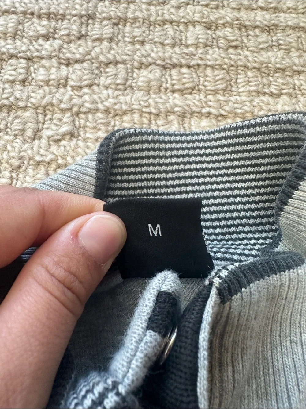 BOSS Hugo Boss Gray Knit 1/4 Snap Mock Neck Pullover Black Trim Sweater Sz M